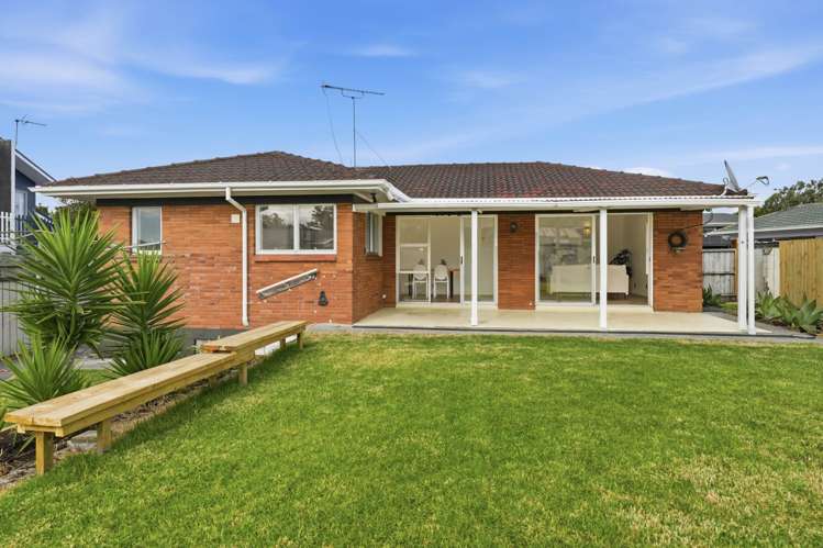 28 Whiteacres Drive Sunnyhills_1