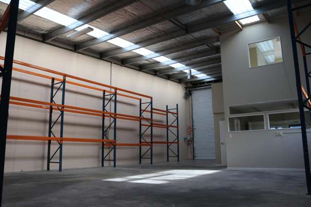 D/4 Titoki Place Albany_2