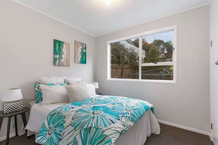 8 Erica Road Sunnynook_9
