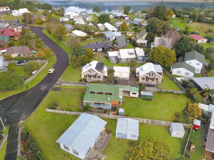 112 Brook Place Whangamata_21