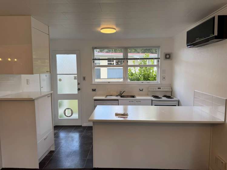 14/24 Bardia Street Belmont_8