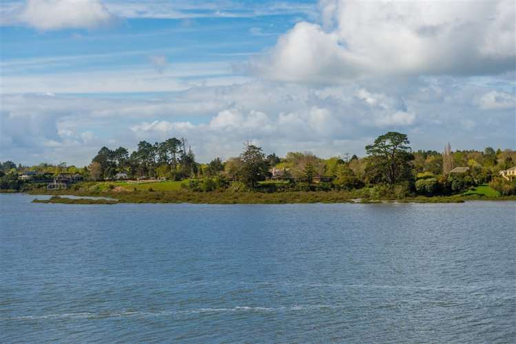 62c Edward Jonkers Drive Riverhead_40