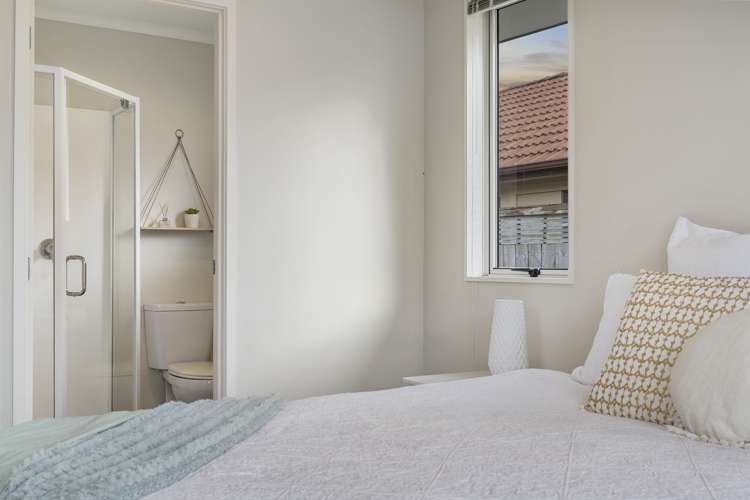 17 Northbrook Close Greenhithe_11