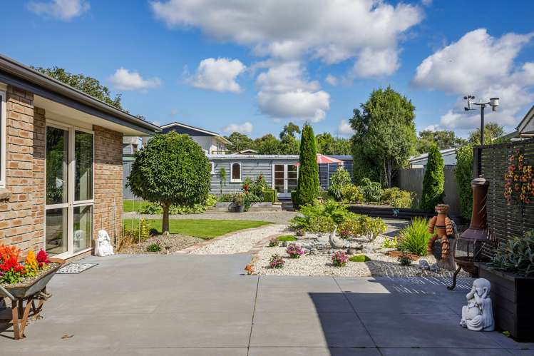 13 Pembertons Road Sefton_11