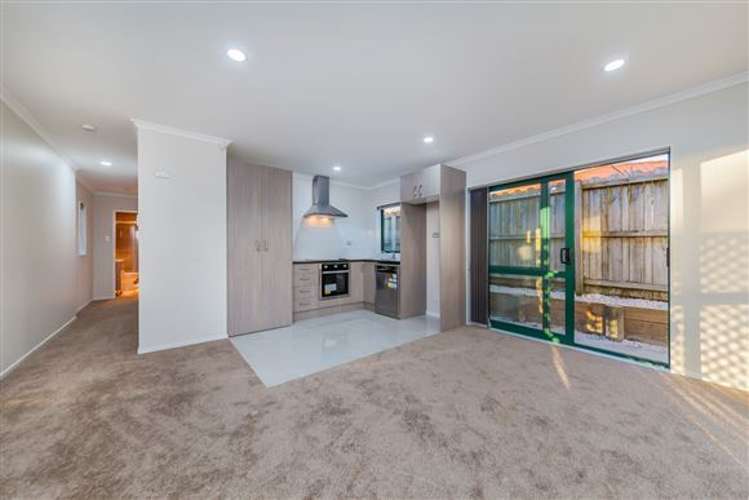 34 Eastland Road Flat Bush_18