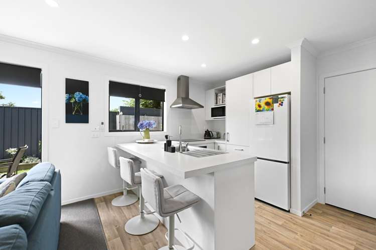 3/21 Gibson Road Dinsdale_2