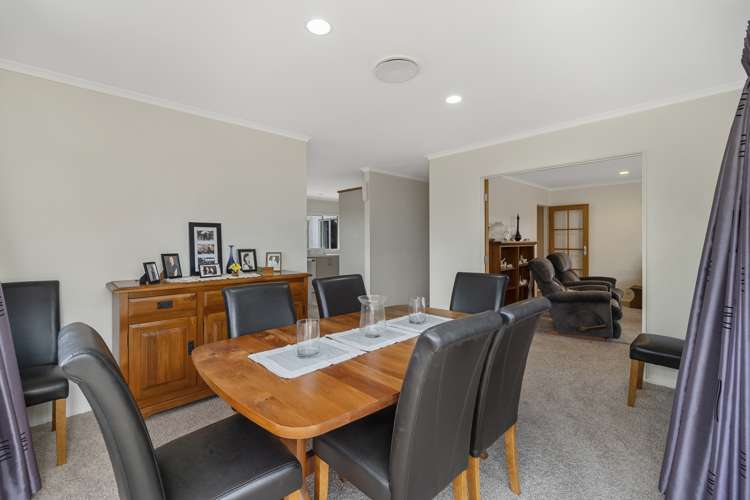 17d Kinross Drive Merrilands_12