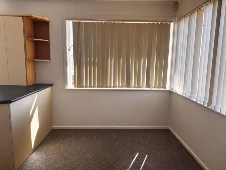 52 Blakeborough Drive Forrest Hill_5