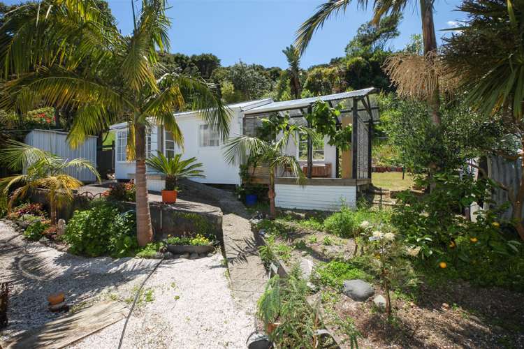 140 Thames Coast Sh25 Road Whakatete Bay_16