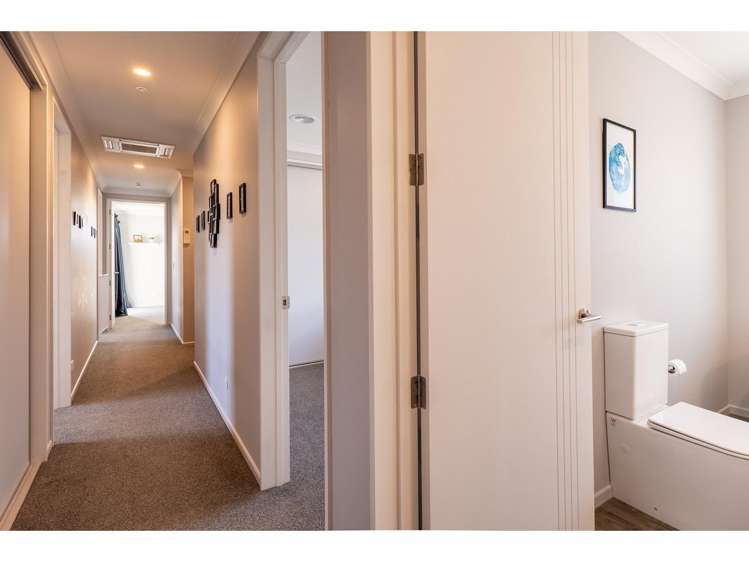 27 Lakeland Avenue Twizel_12