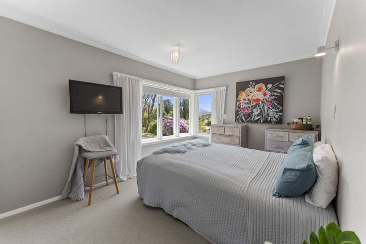 33 Jocelyn Crescent Pinehaven_13