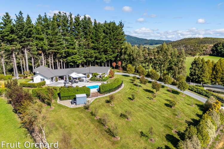 225 Marchant Road_4