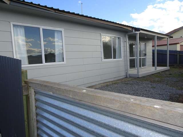 Holmes Place, Flaxmere