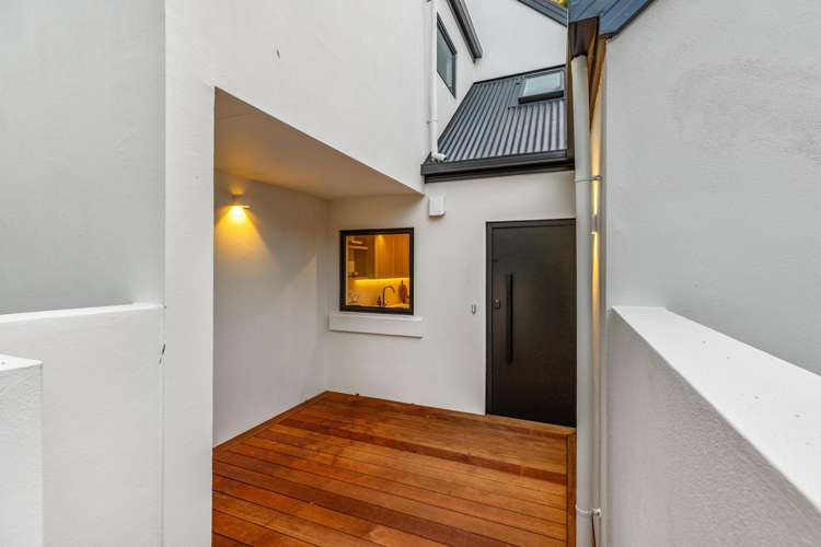 2/8 Mayfair Street Riccarton_35