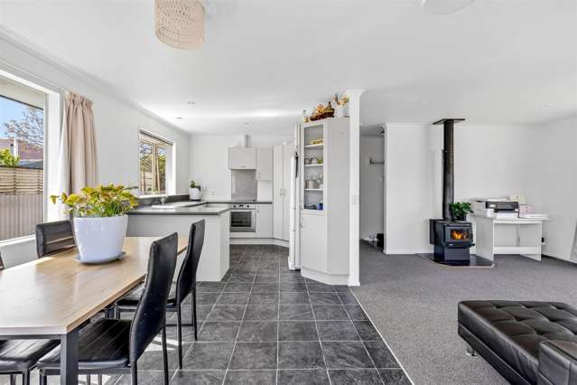 30 Feary Crescent Takaka_3