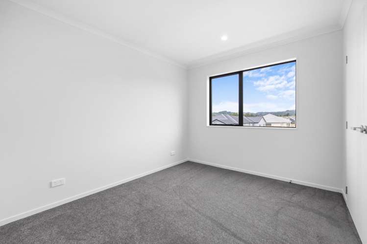 115 Otuwairoa Esplanade Opaheke_13