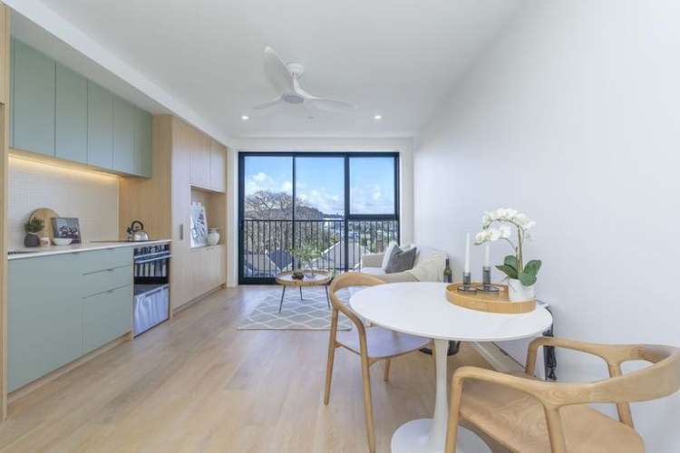 305/2 Finch Street Morningside_6