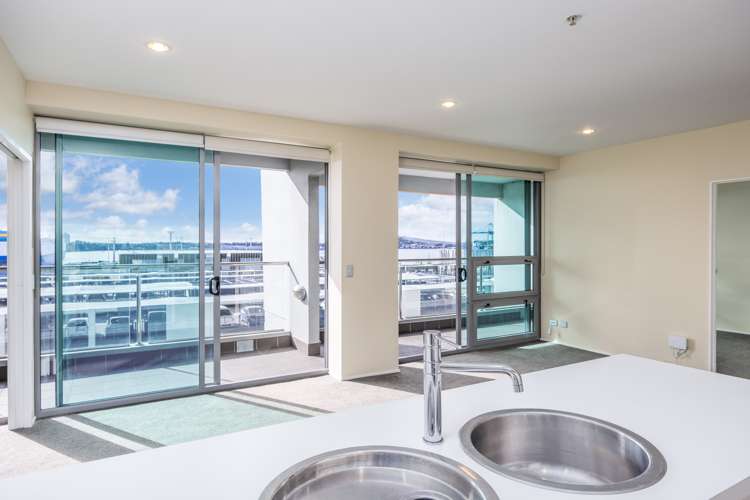 708/2 Beach Road Auckland Central_11