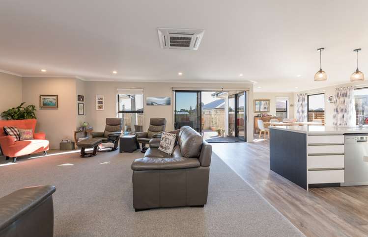 20 Pine Crest Drive Richmond_1