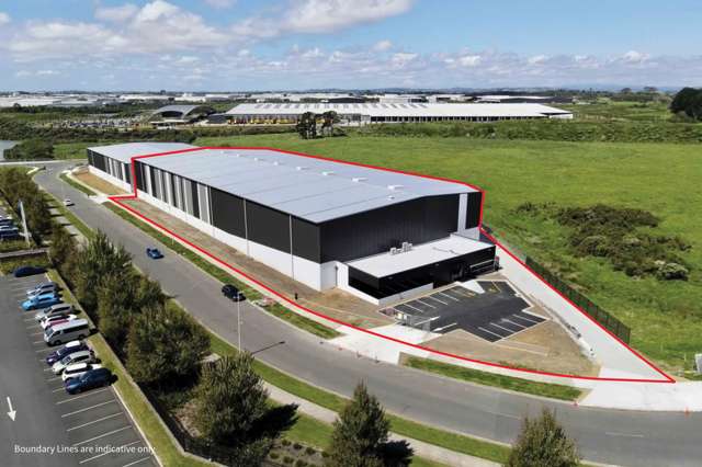 Drive-around logistics facility I Available now