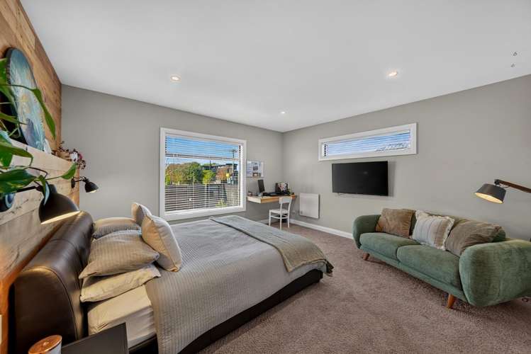 1/114 Estuary Road South New Brighton_16