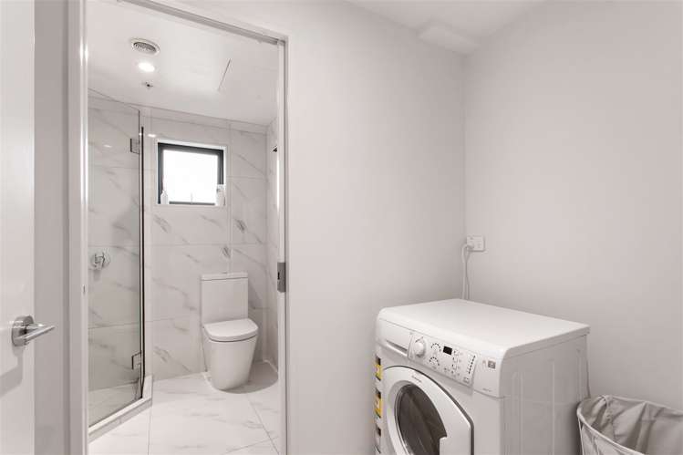 502/12 Latimer Square Christchurch Central_9