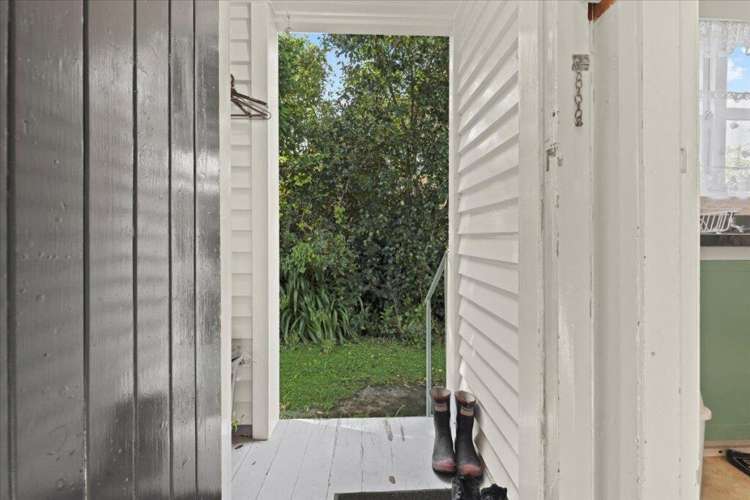 38 King Street West 11464_11