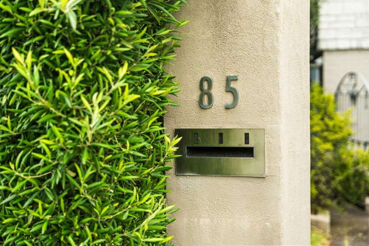 85 Hutchinson Road Bucklands Beach_3