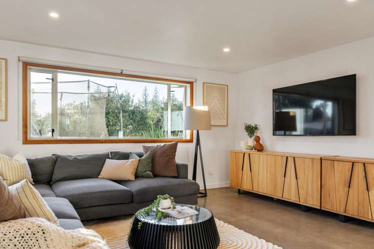 11 Beach Cove Wainui_14