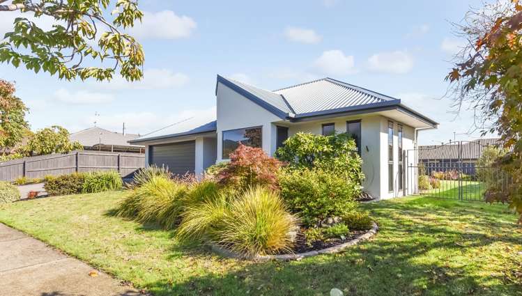 7 Maple Crescent Richmond_17