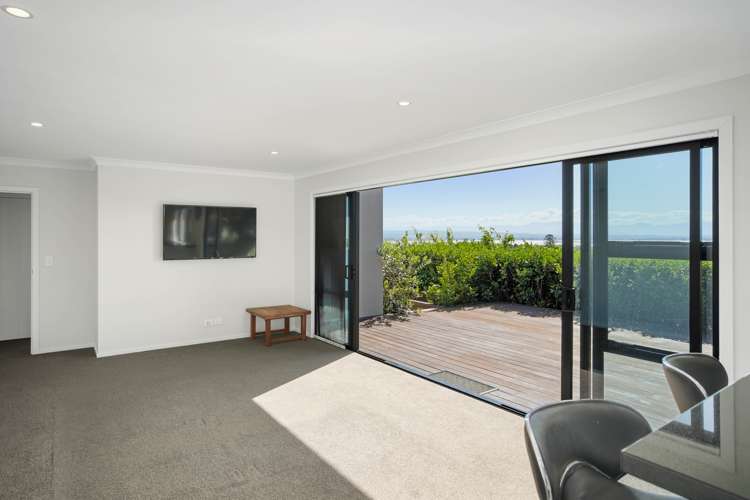 237 The Ridgeway Stoke_13