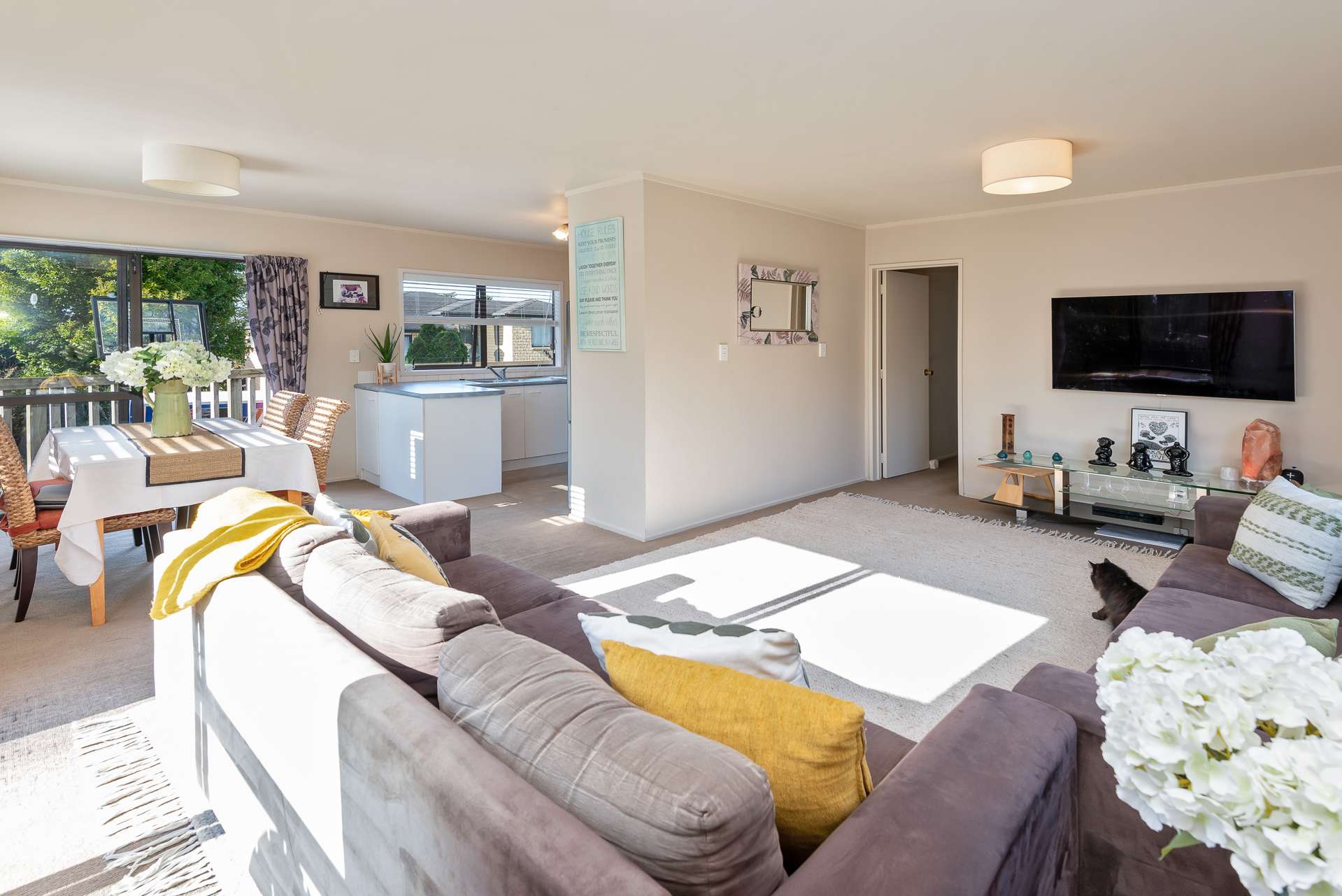 2/8 Beldon Place Pakuranga Heights_0