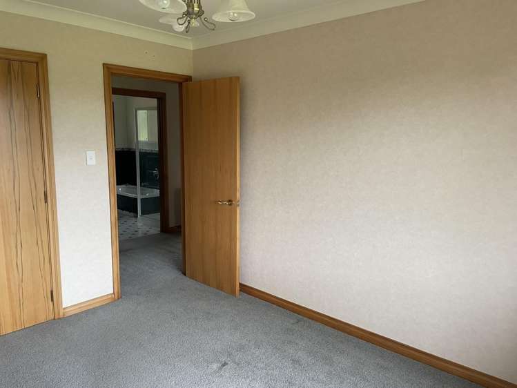 638 Paterson Road Waimumu_8