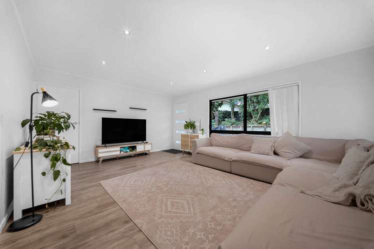 2/3 Diosma Place Botany Downs_6