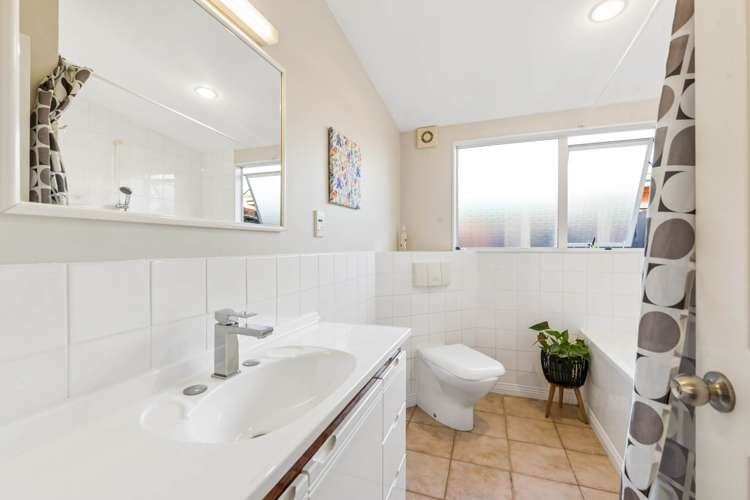 3 Tupaki Place Pakuranga Heights_17
