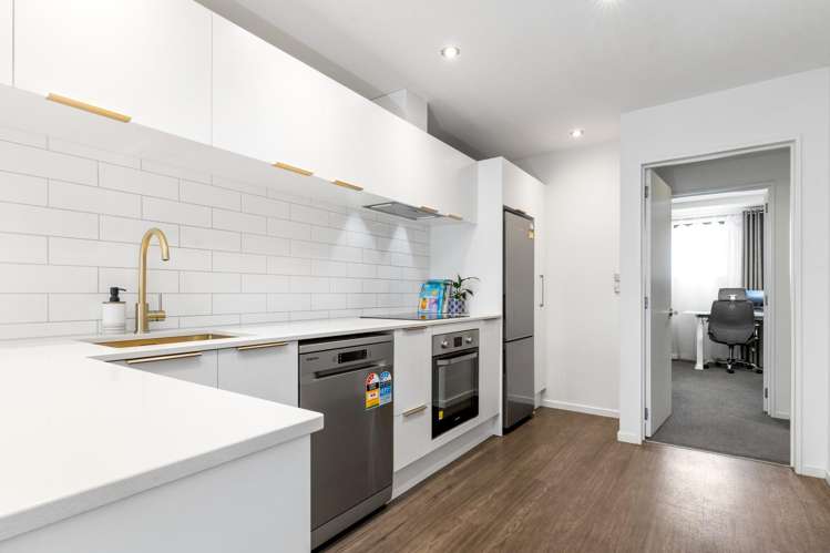 3/173 Chester Street East_5