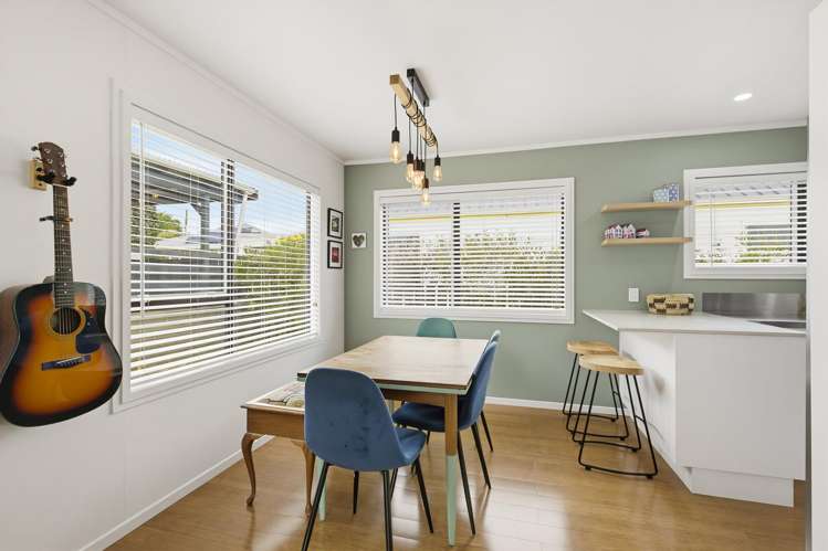 102 Tauhinu Road Miramar_3