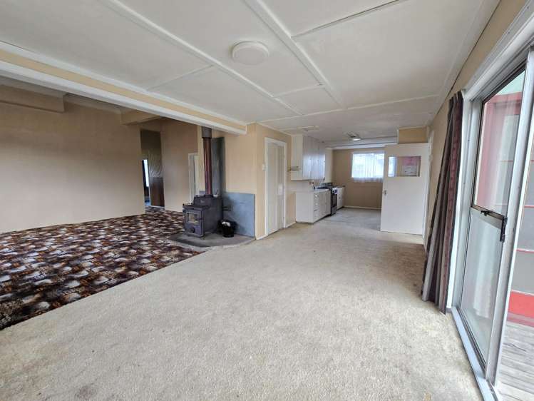 249 Sewell Street Hokitika_15