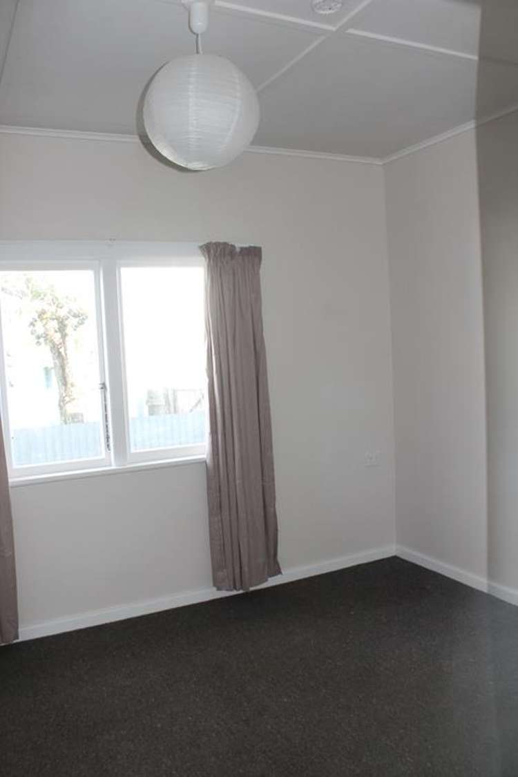 928 Cobham Street 10495_6