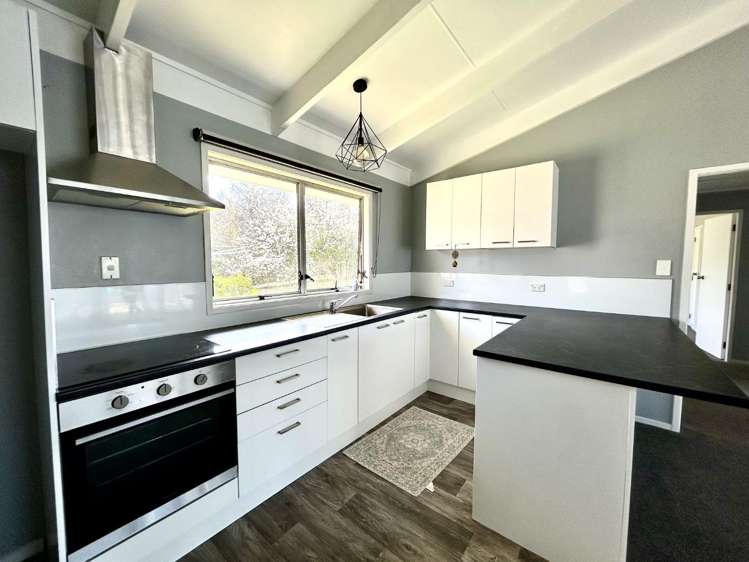 35a Edmund Road Mangakakahi_1