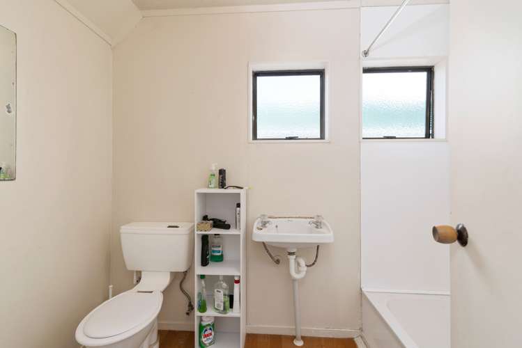 16 Hall Road Ngongotaha_12