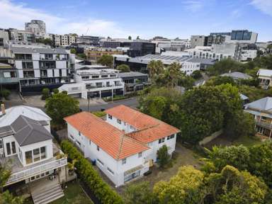 2/36 Scanlan Street_2
