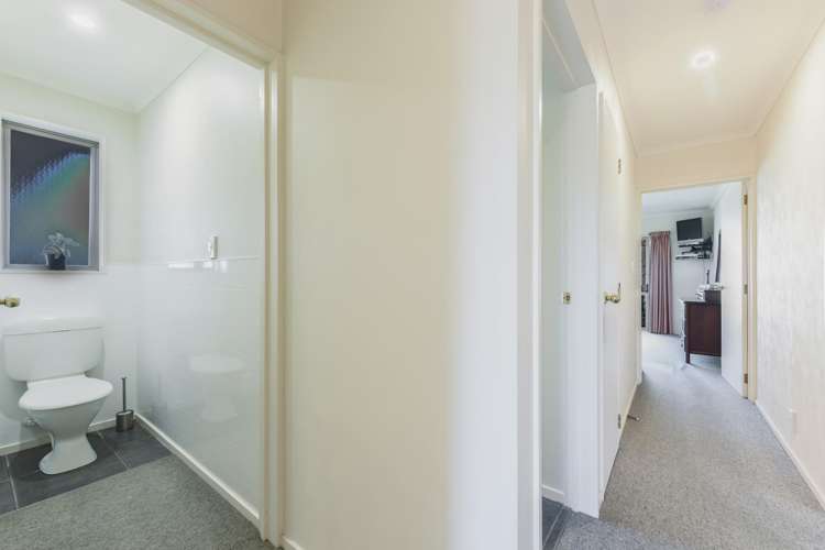 8 Otia Drive Richmond_15