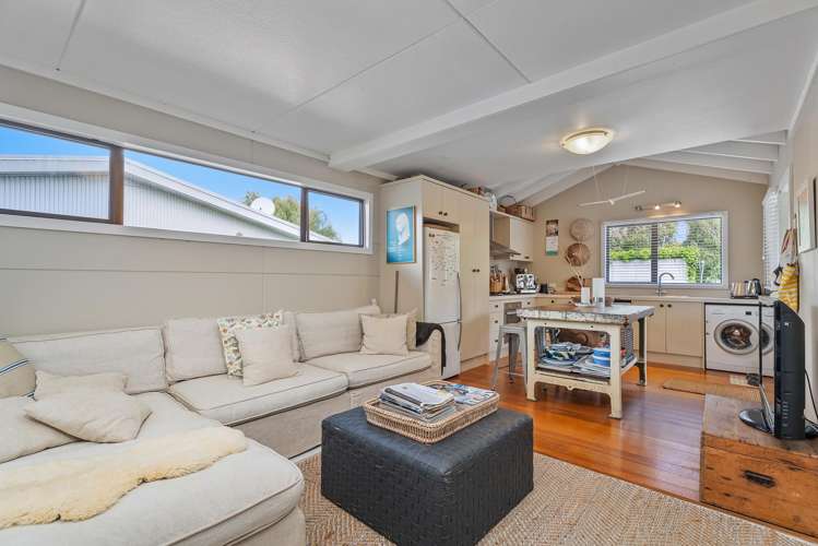 307 Tangiora Avenue Whangapoua_4