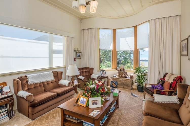 83 Marine Parade Seatoun_4