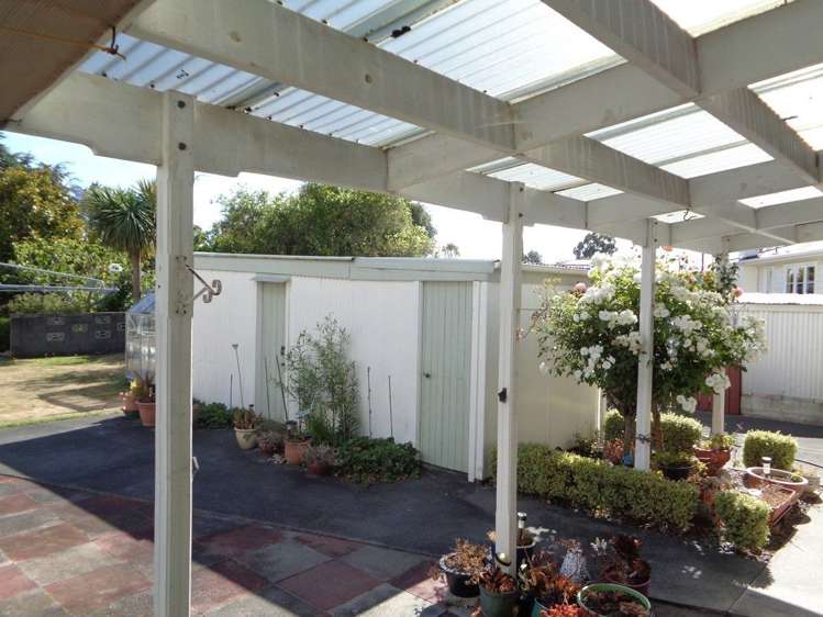 17 Surrey Street Solway_7