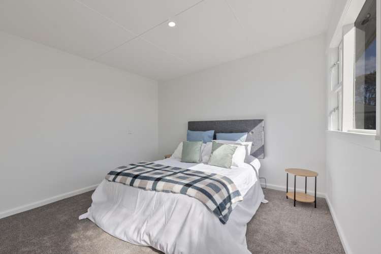 256 Breezes Road Aranui_10