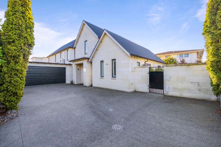 5 Merivale Lane Merivale_0