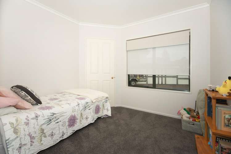 1 Millthorpe Crescent Pukete_12