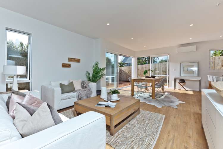 14a Drome View Place Beach Haven_2